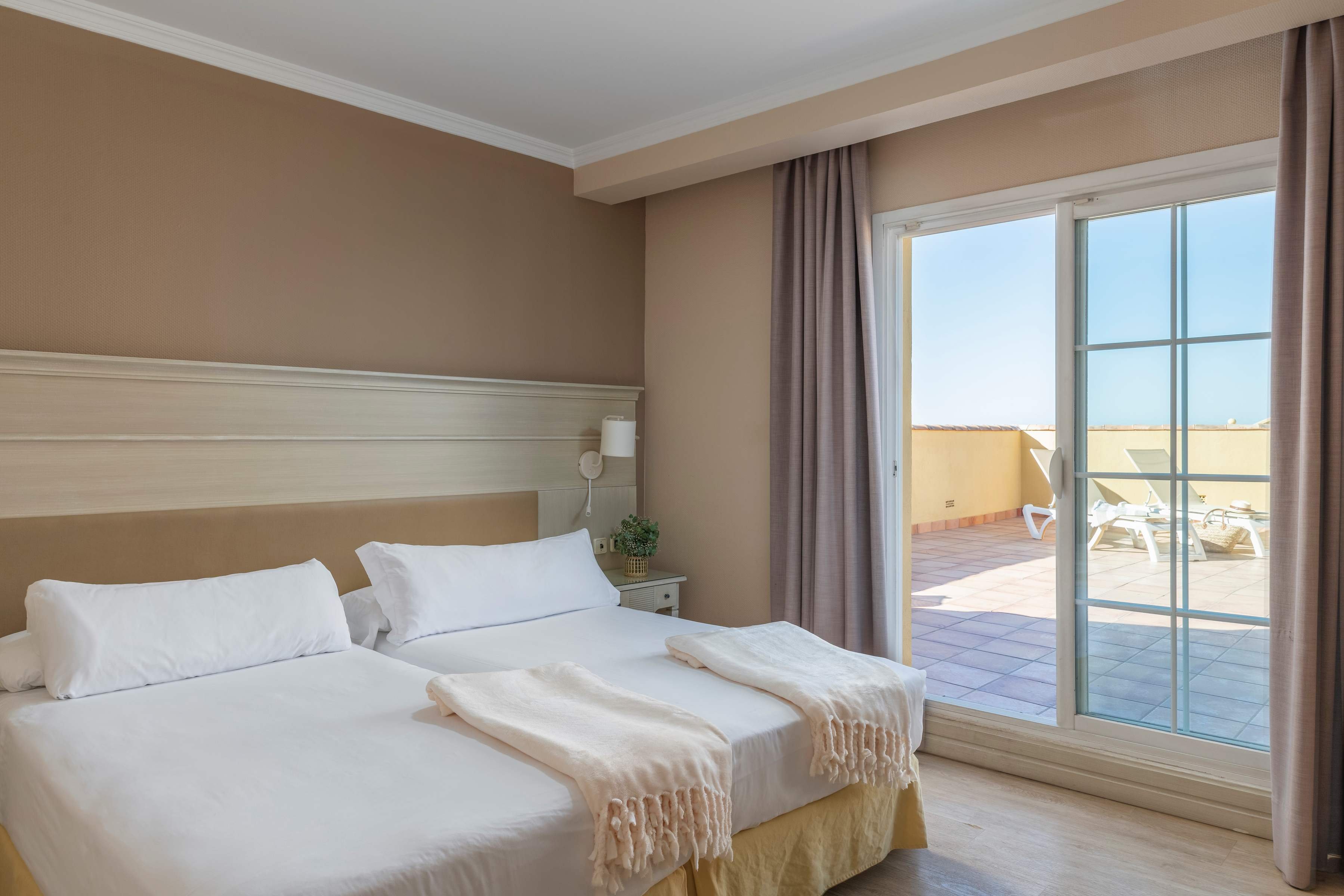 Iberostar Waves Málaga Playa 11