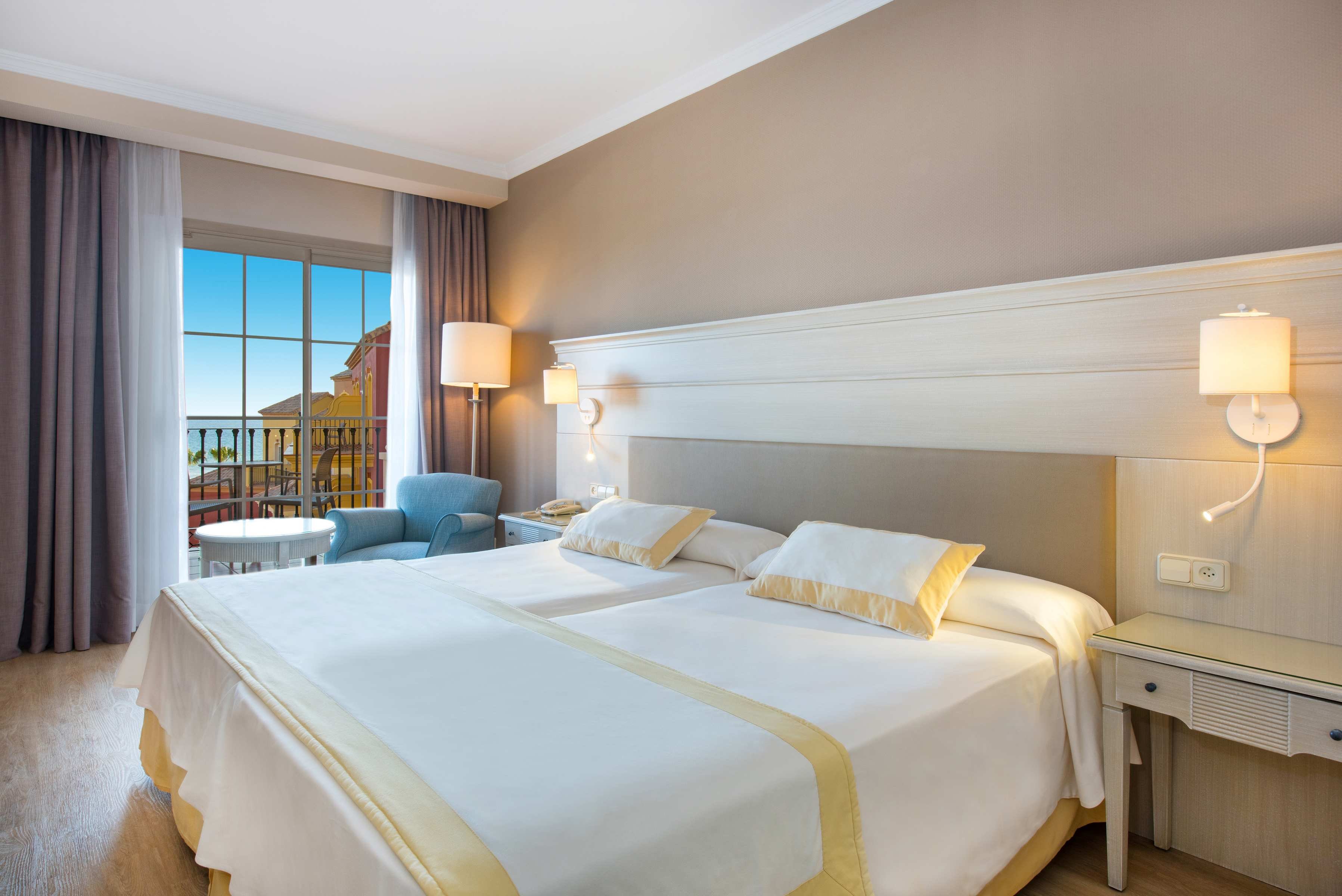 Iberostar Waves Málaga Playa 12