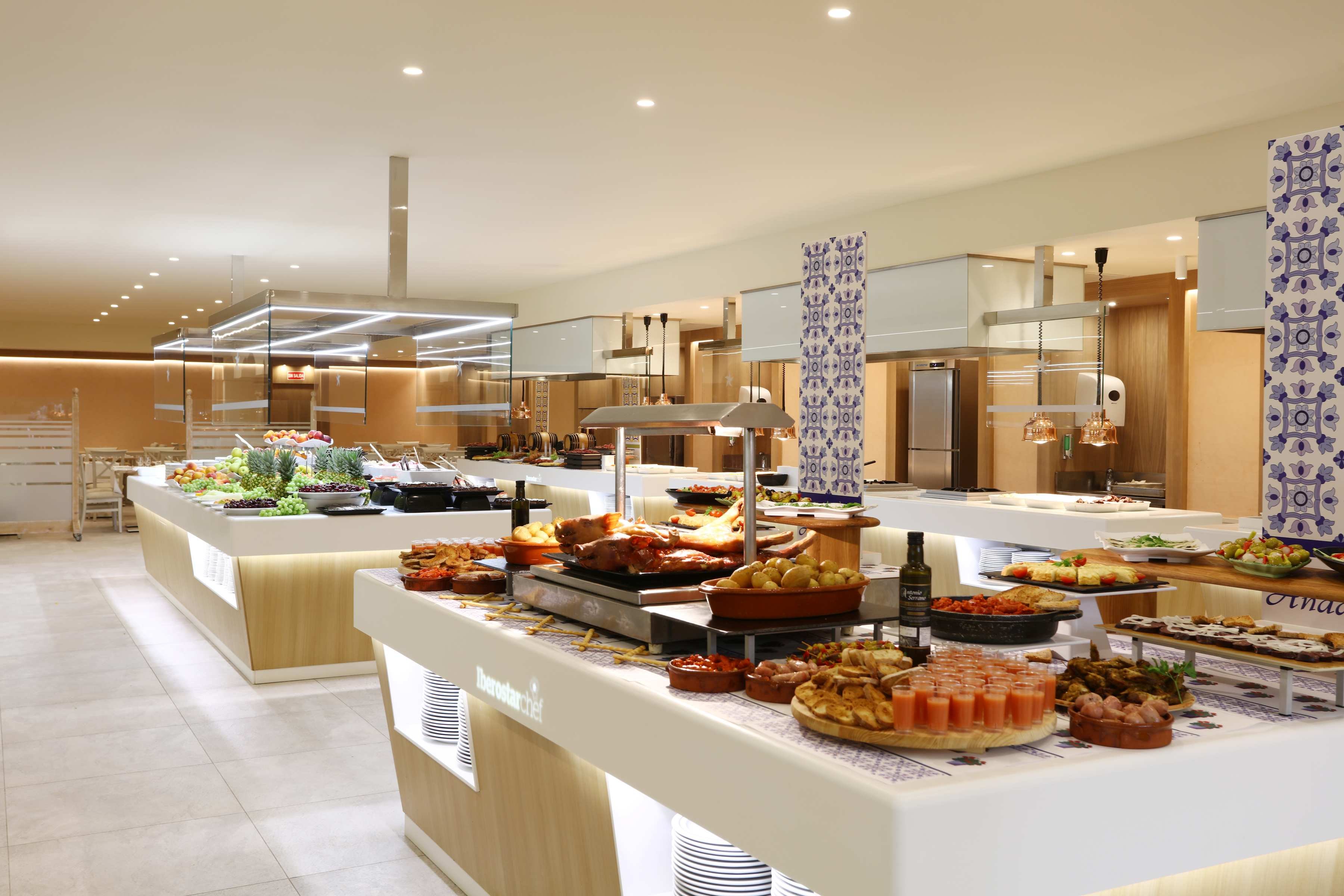 Iberostar Waves Málaga Playa 8