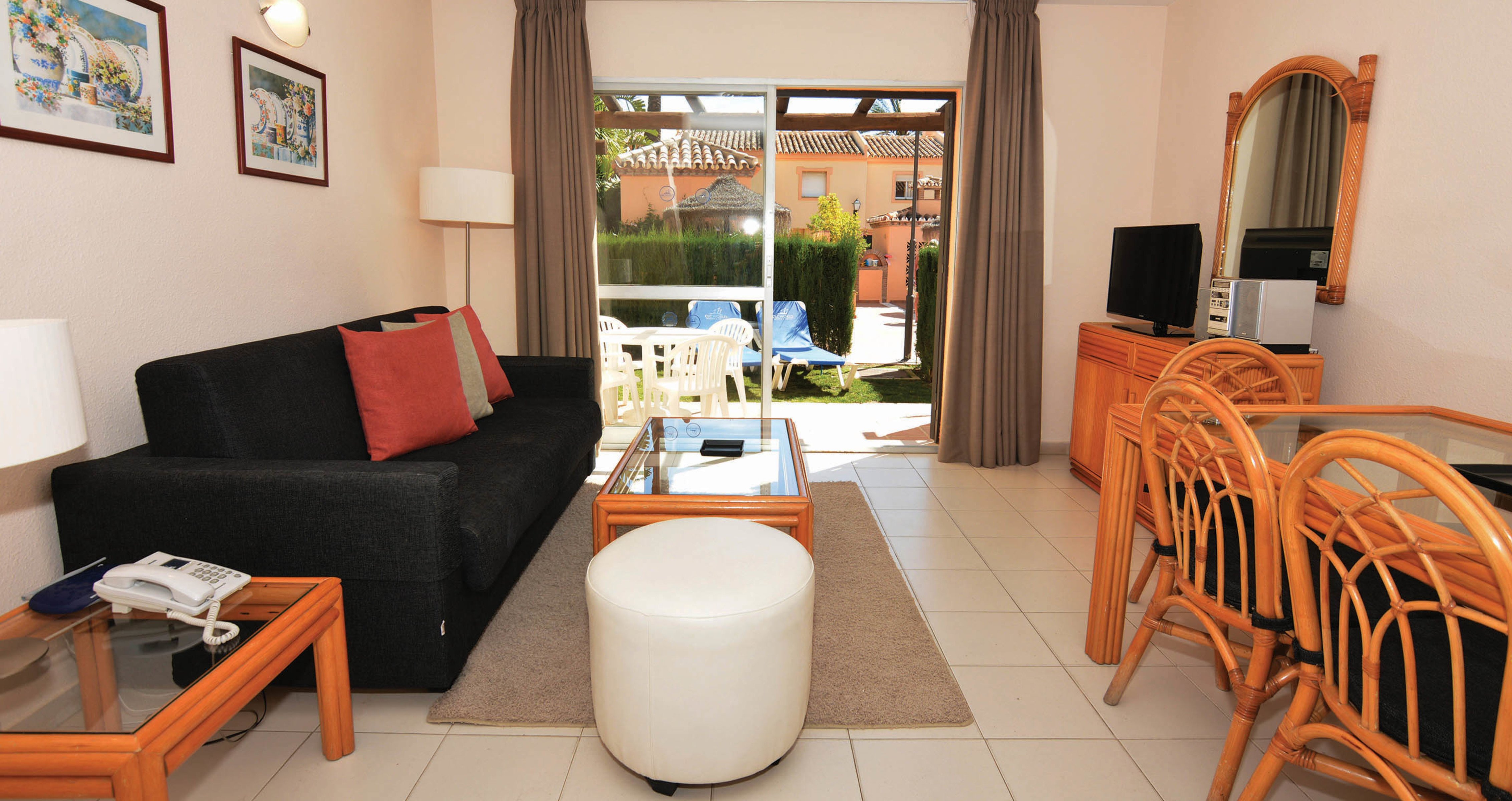 Ramada Hotel & Suites by Wyndham Costa del Sol 13