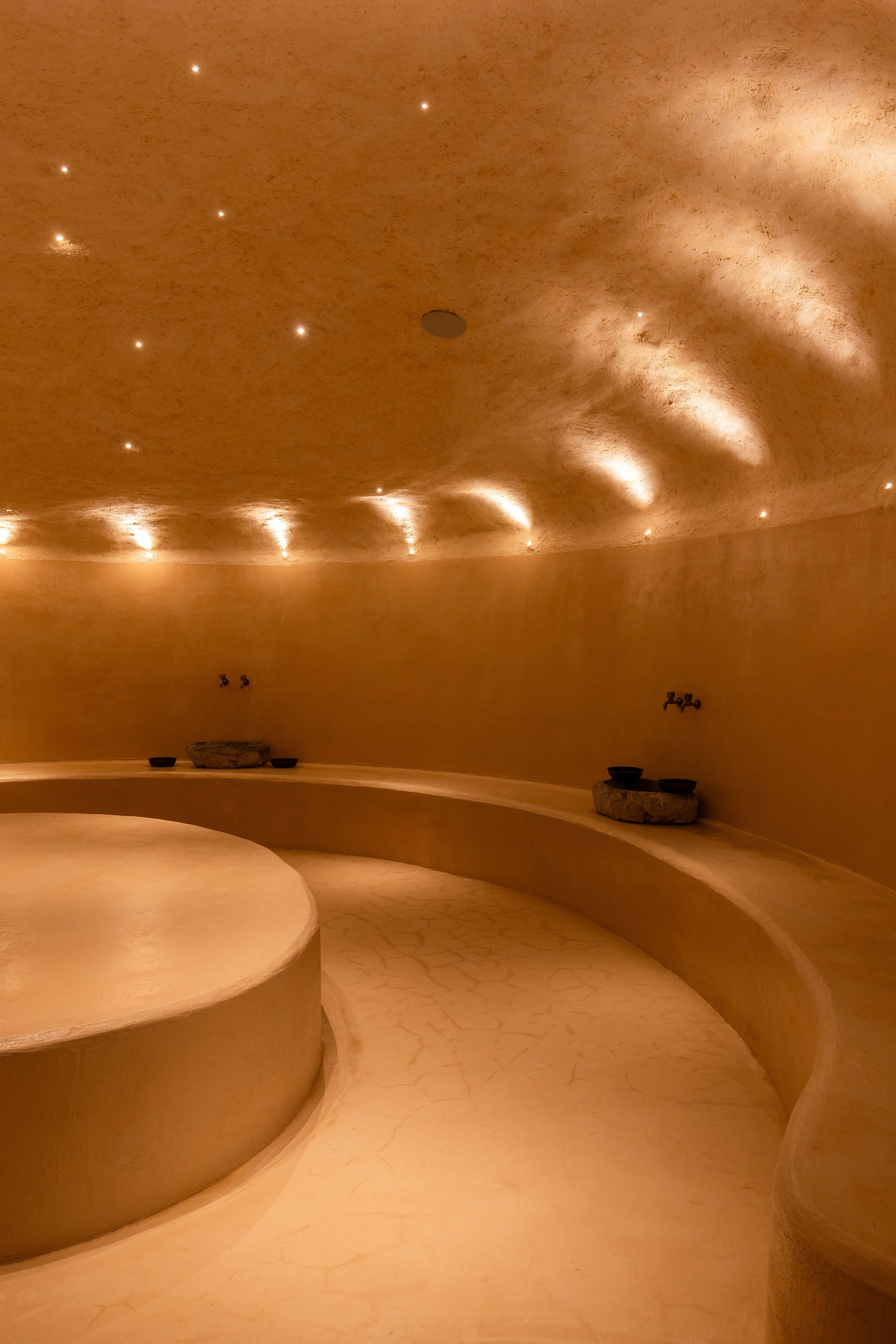 Hotel Epidamn White Sensation 16