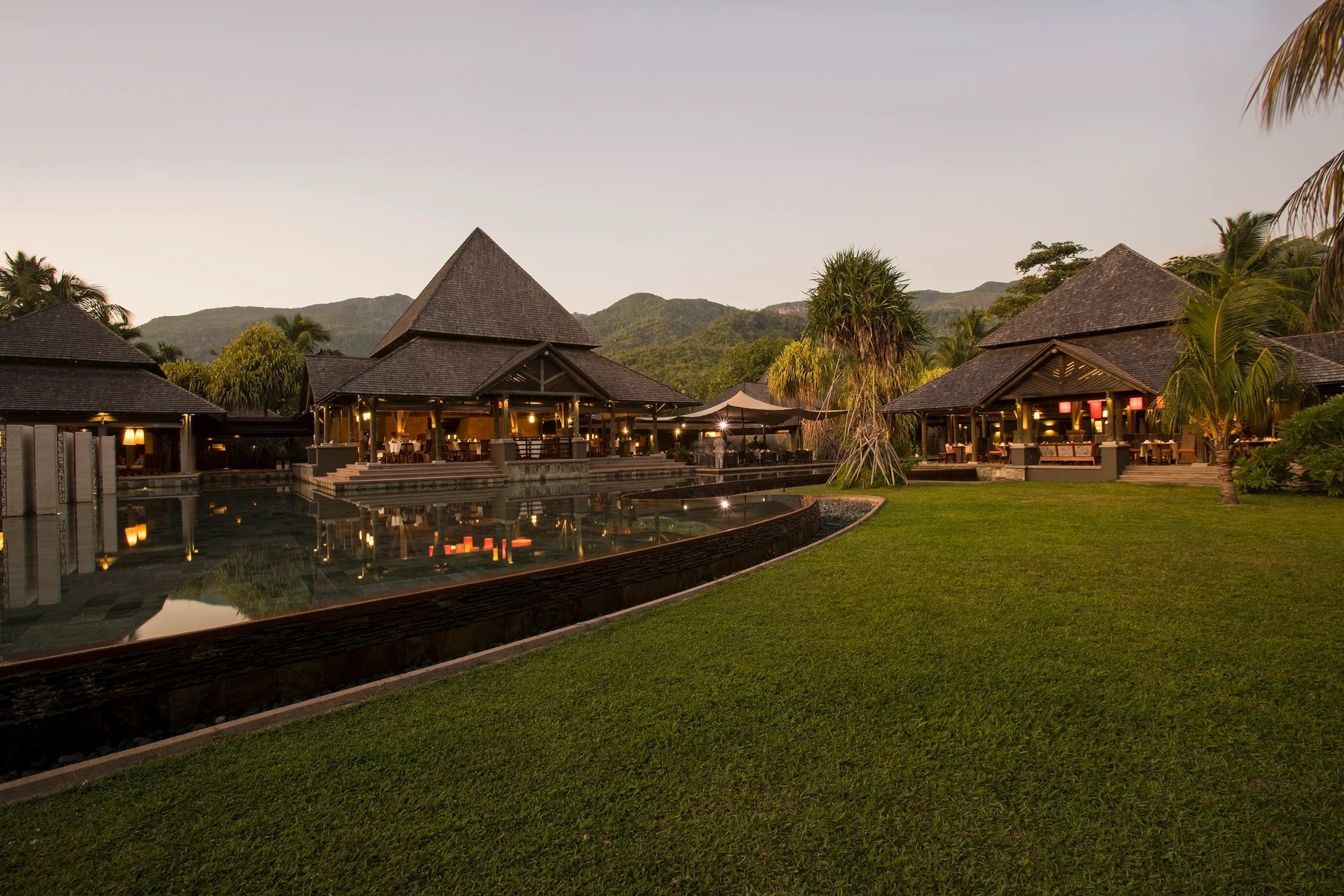 Constance Ephelia 10