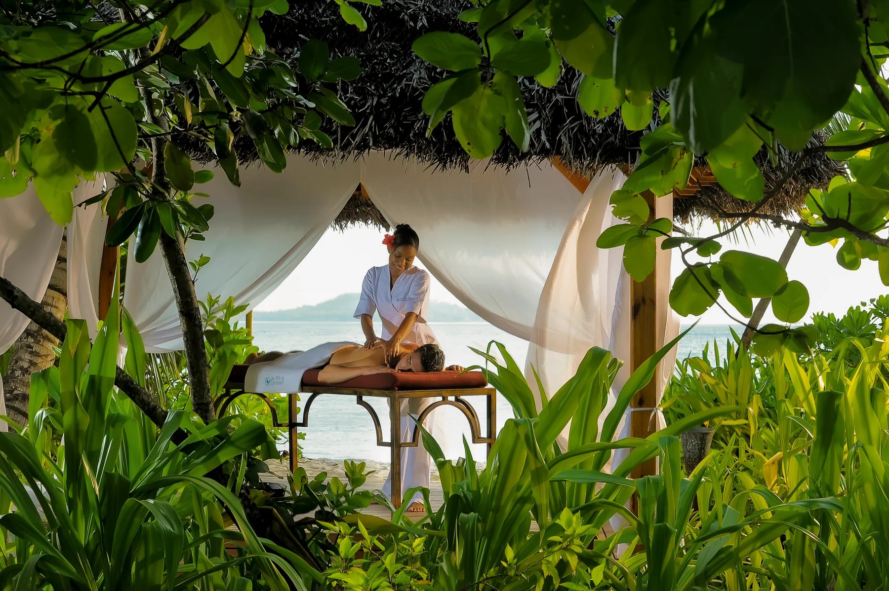 Constance Lemuria 24