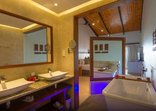 Coco de Mer Hotel & Black Parrot Suites 19