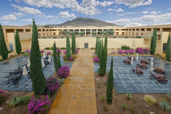 The Navigator - Colombus 13