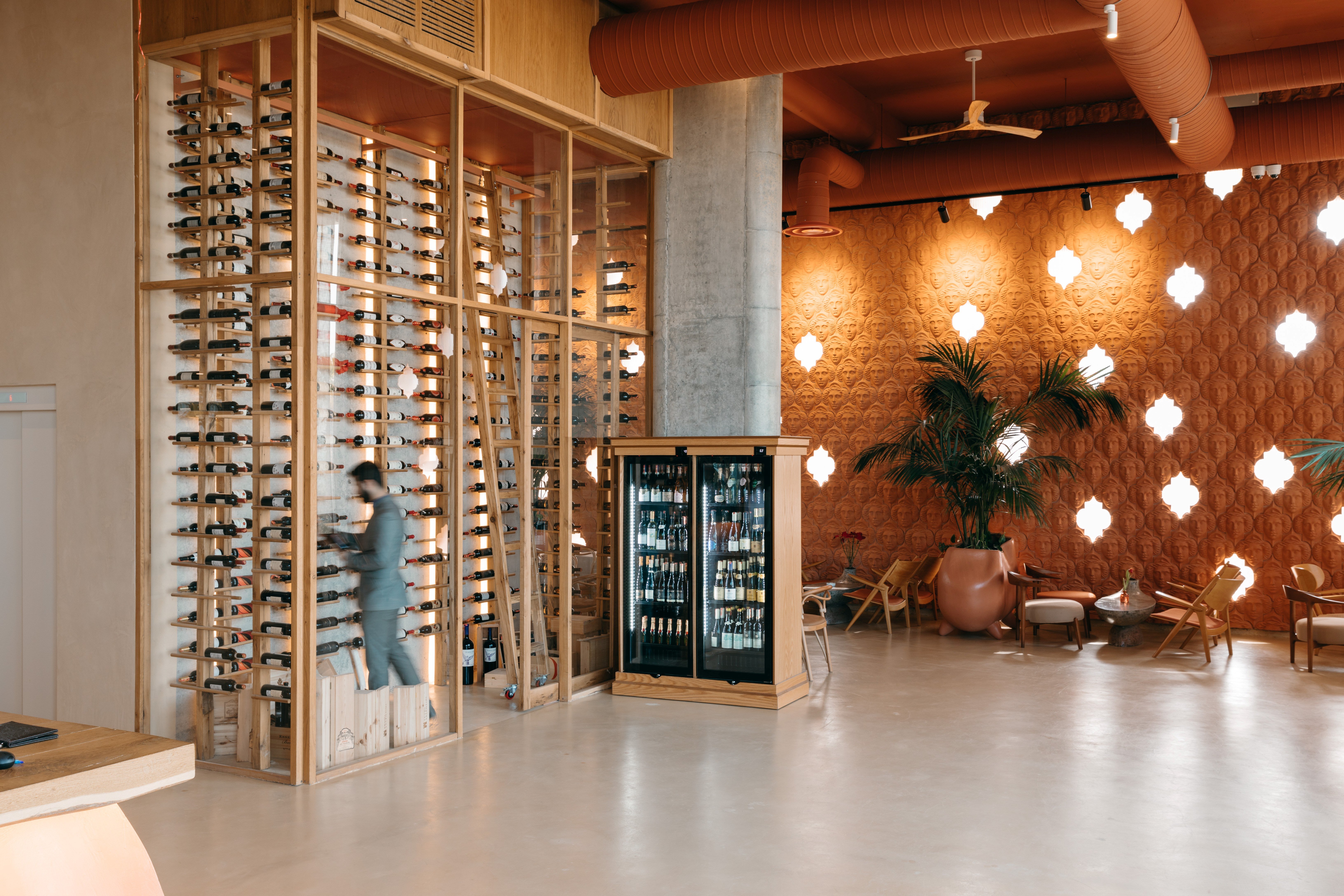 Hotel Epidamn White Sensation 19