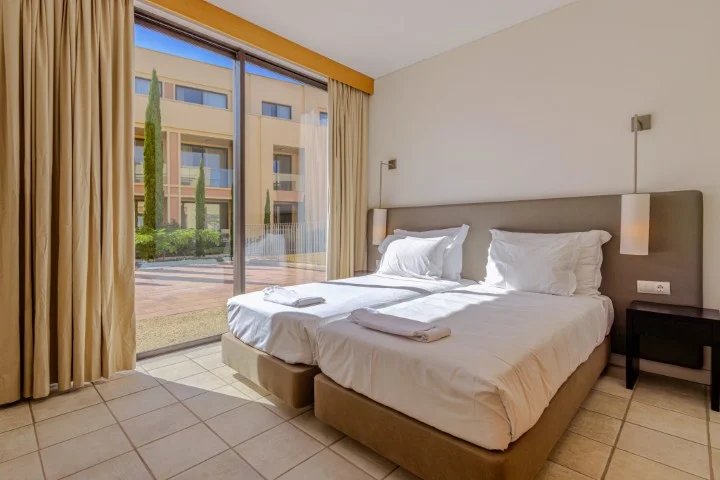 The Navigator - Colombus 23