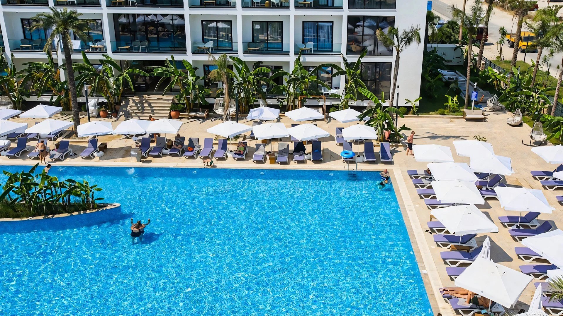 Oricon Coast Luxury Resort 17