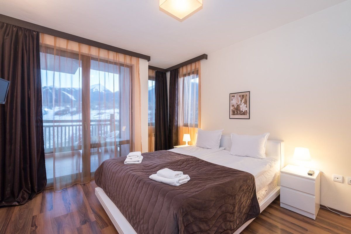 Saint George Ski and Holiday 17