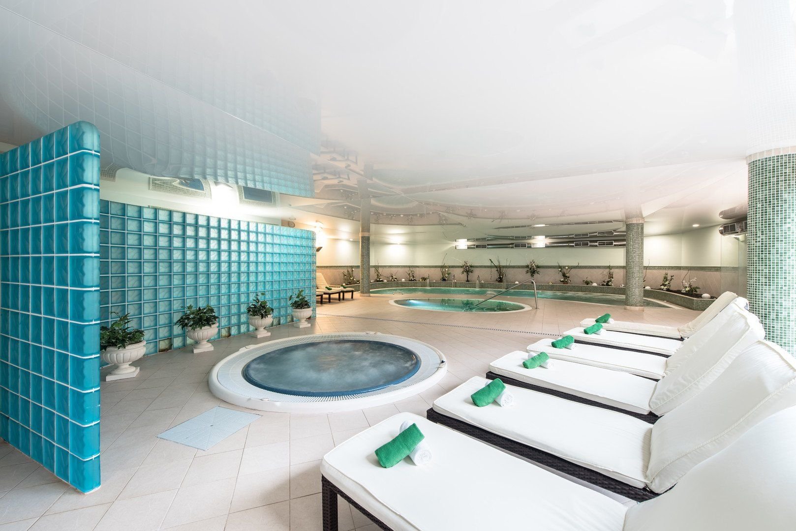 THB Tropical Island 12