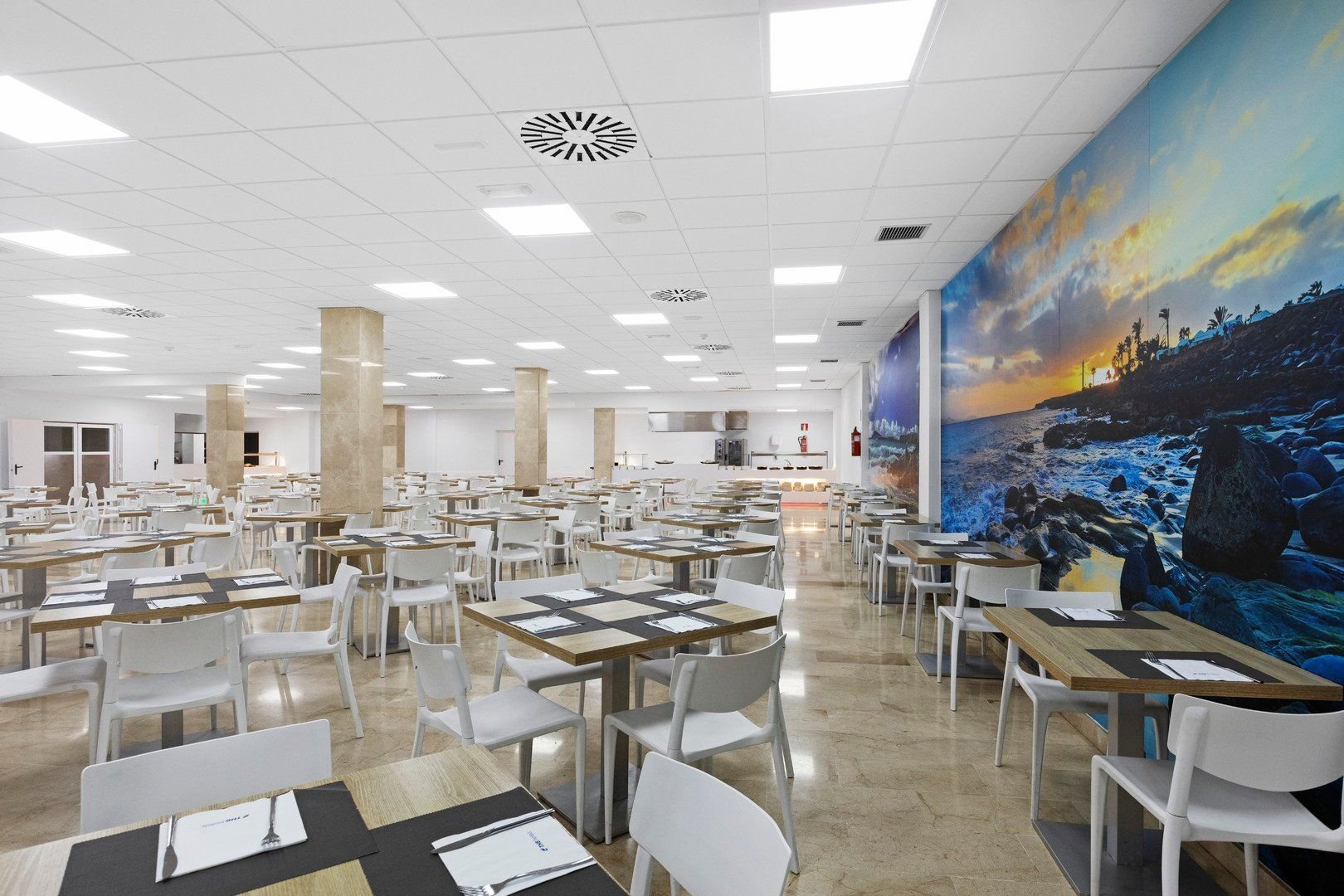 THB Tropical Island 8