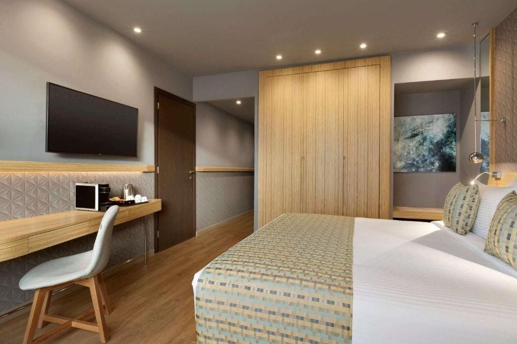 Wyndham Grand Athens 8