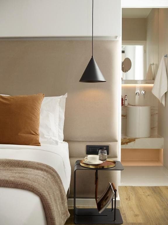 The Marblous Athens 16