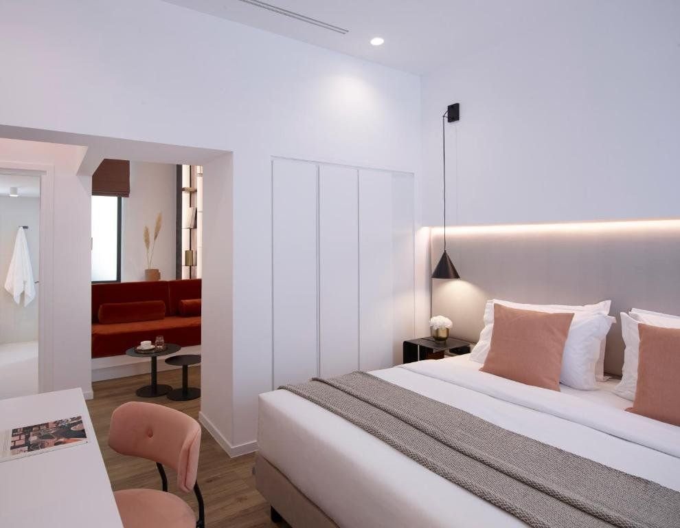 The Marblous Athens 7