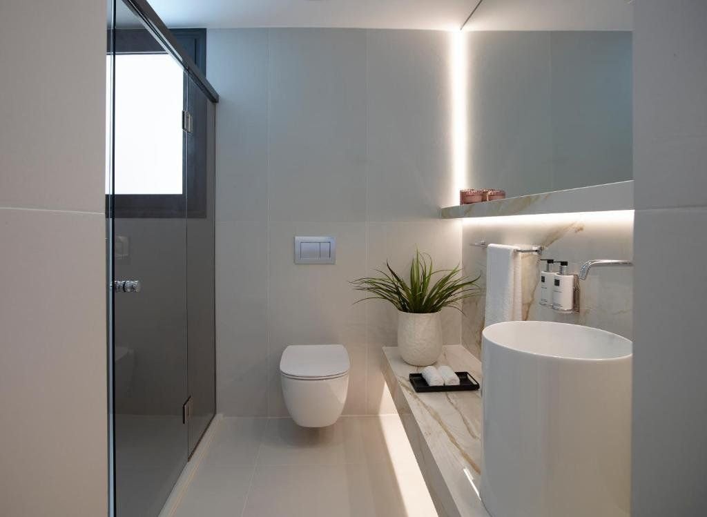 The Marblous Athens 10