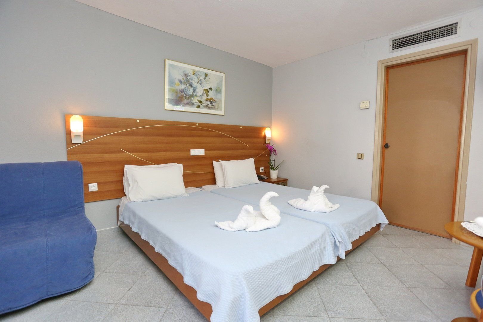 Dionysos Hotel & Suites 12