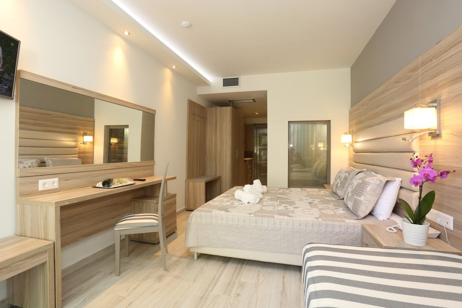 Dionysos Hotel & Suites 6