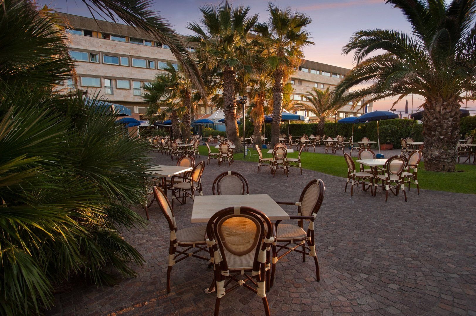 Grand Hotel Continental 4