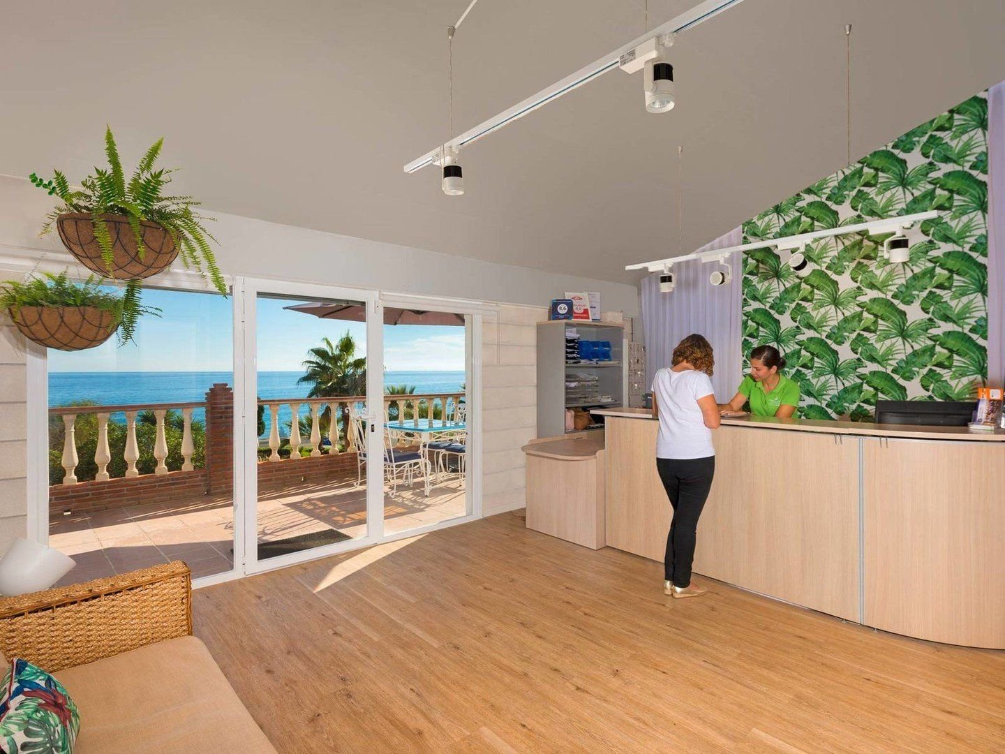 Olée Nerja Holiday Rentals 5