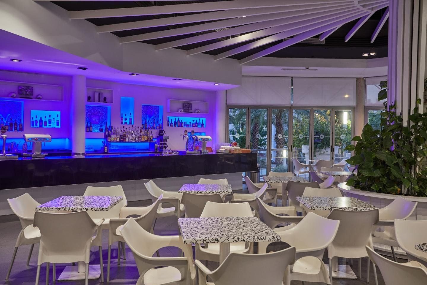 Sandos Monaco Beach Hotel & Spa 9