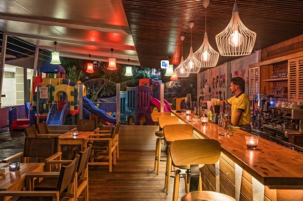 Lagomandra Beach Hotel 11