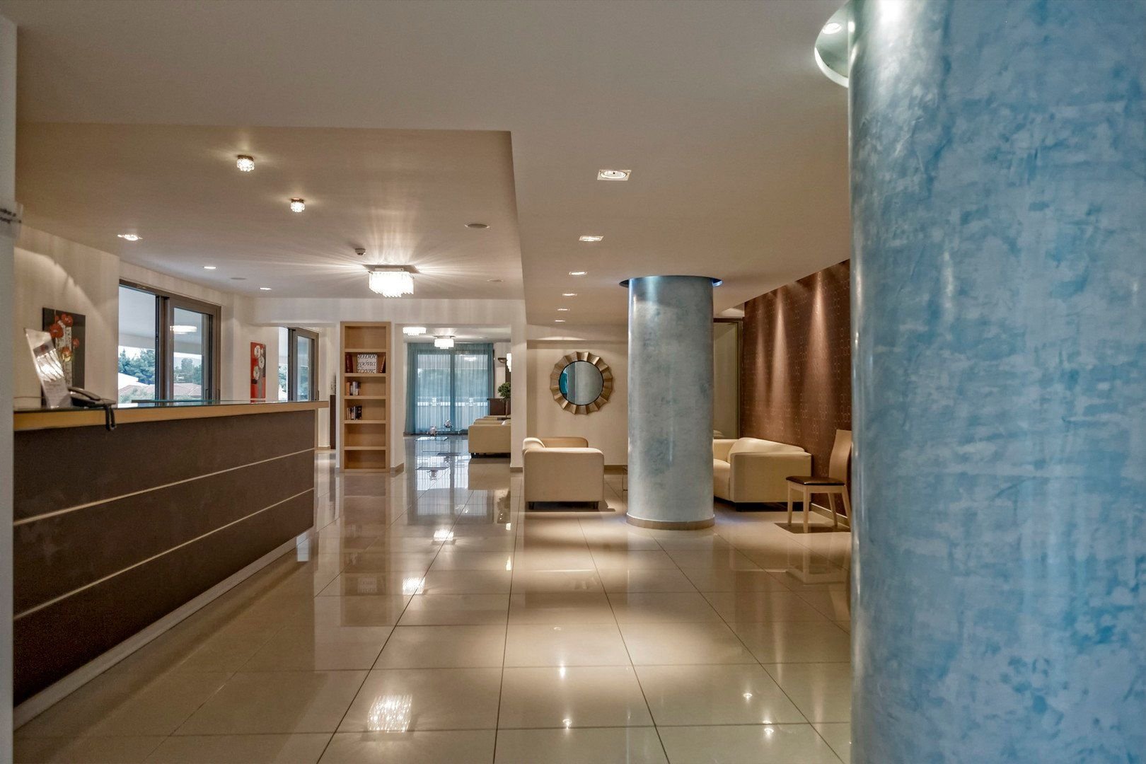 Lagomandra Beach Hotel 13