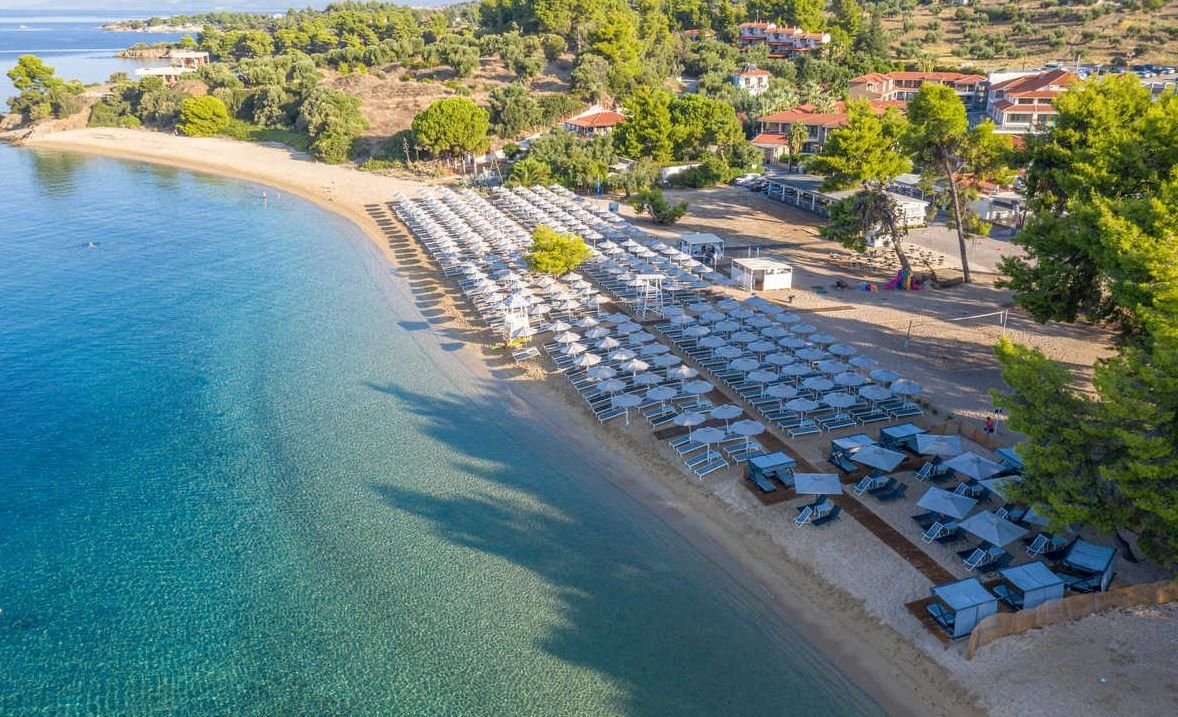 Lagomandra Beach Hotel 14