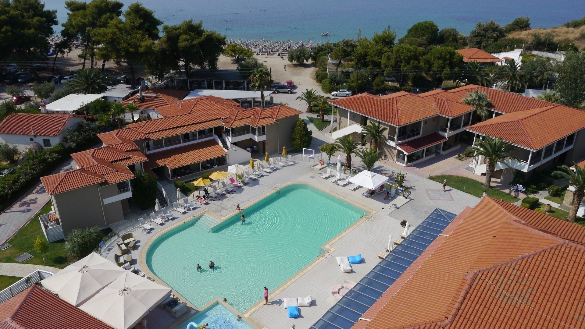 Lagomandra Beach Hotel 17