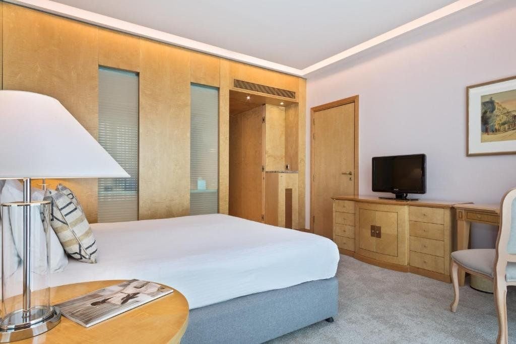 Meliá Athens 10