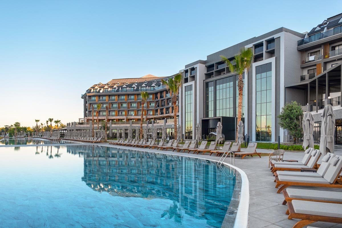 Lago Hotel 6