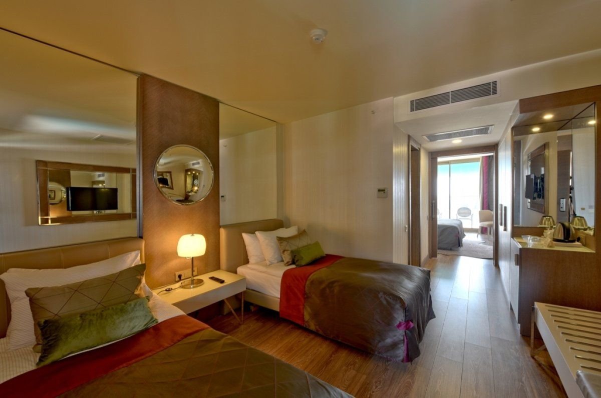 Side Star Elegance 9