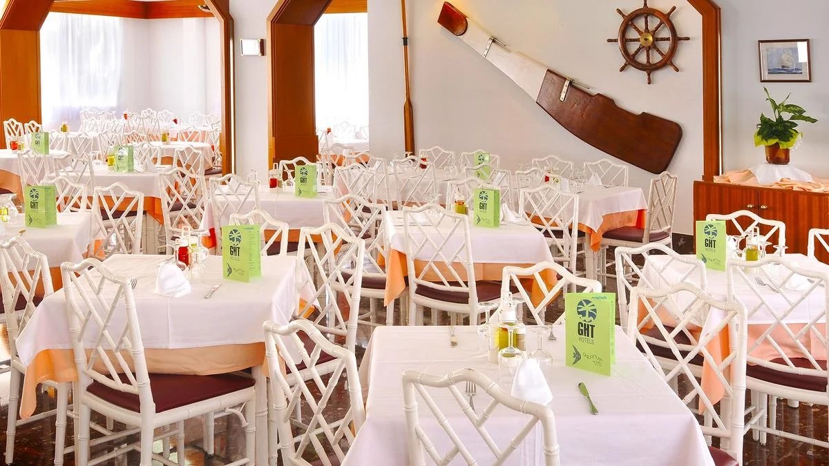 Hotel GHT Aquarium & SPA 7