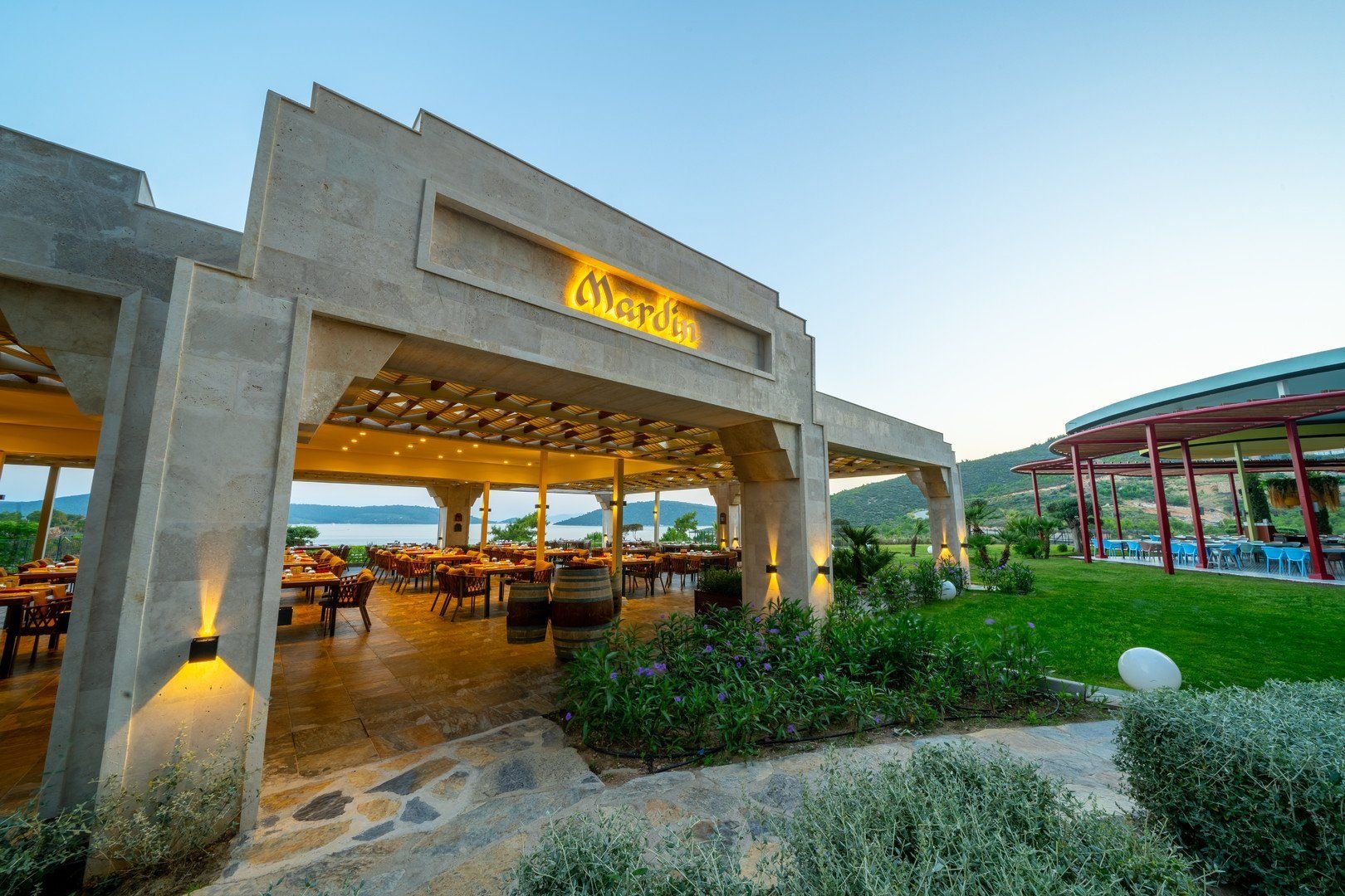 Hotel La Blanche Island 12