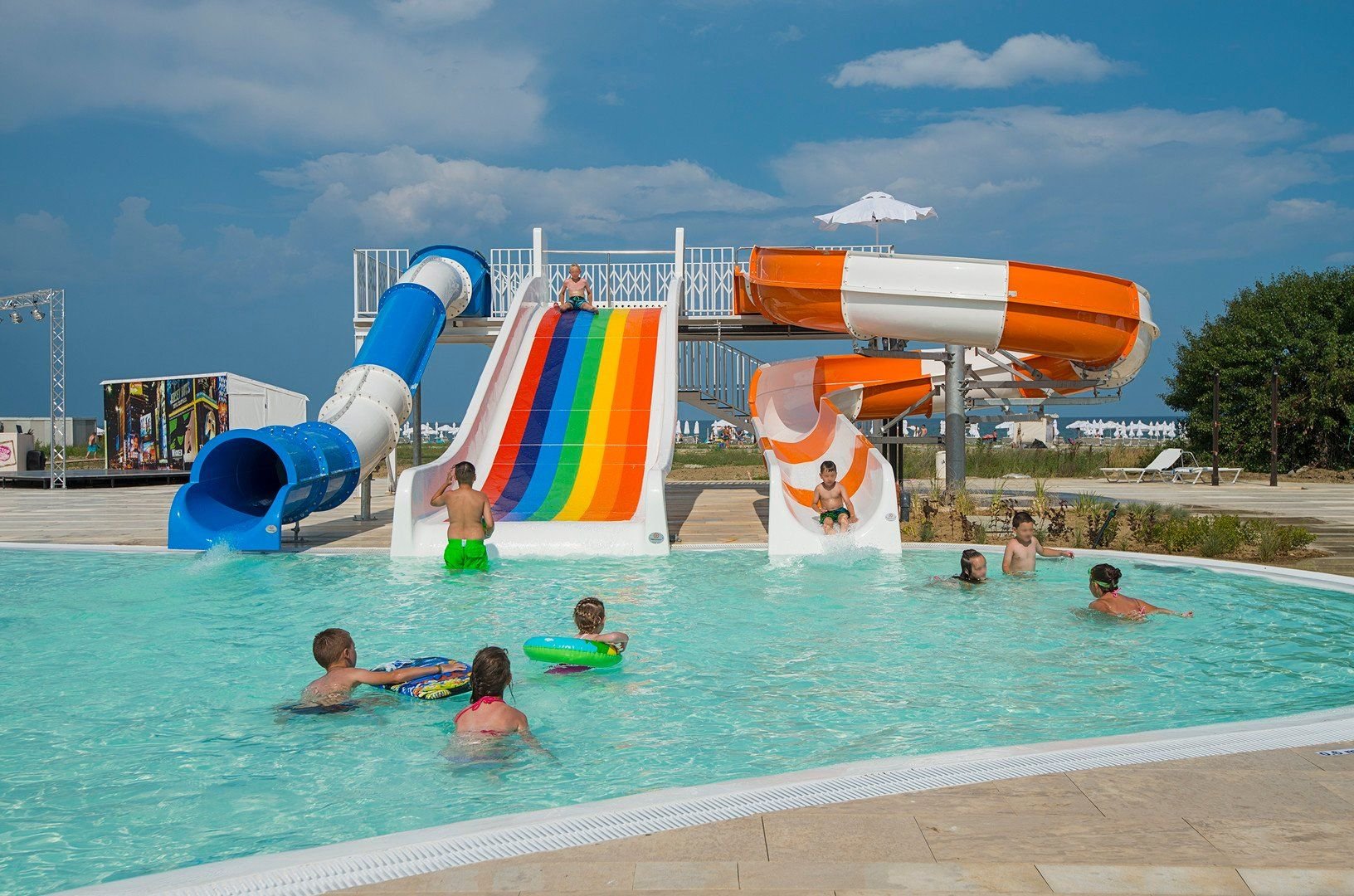 Sunrise Blue Magic Resort 27