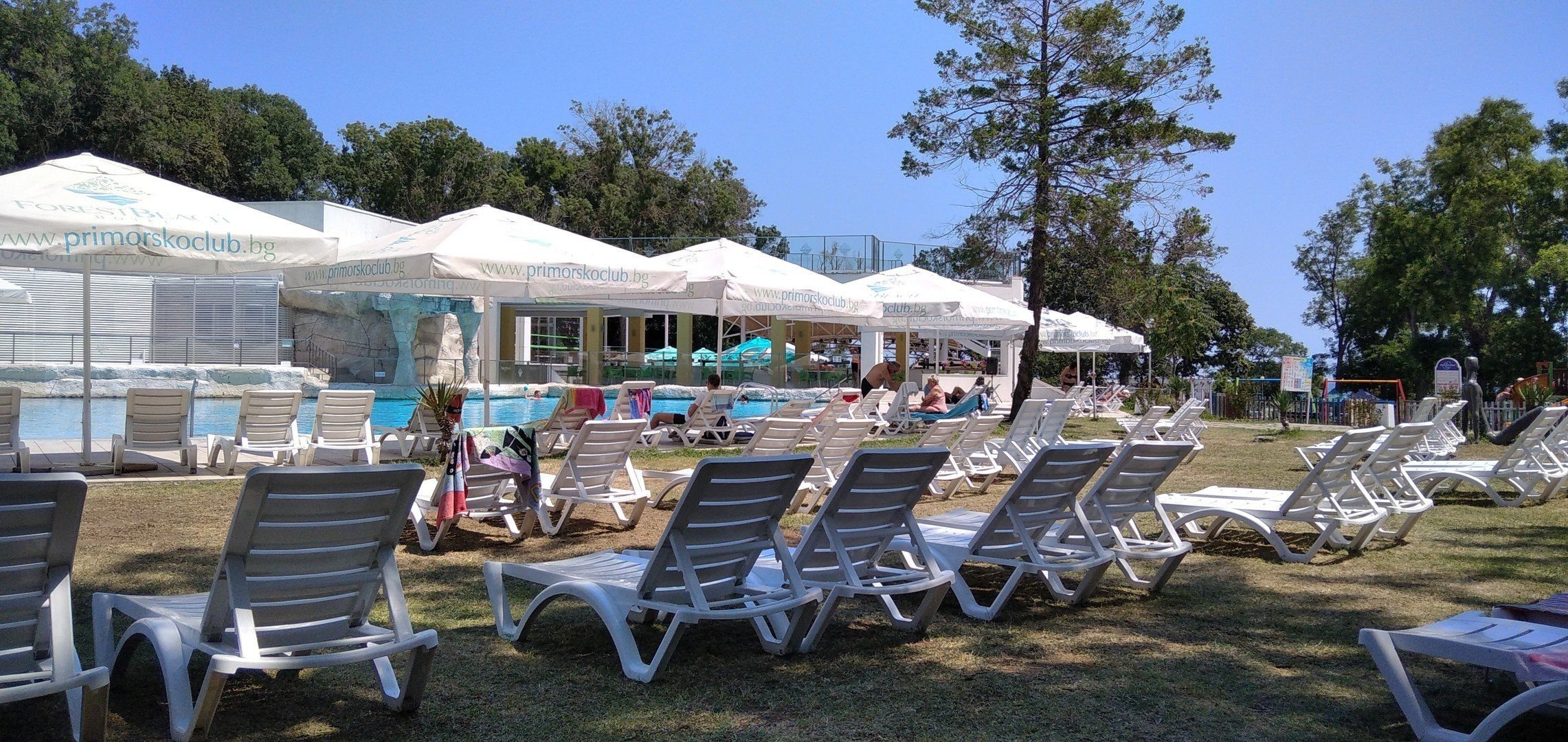 Forest Beach Hotel 5