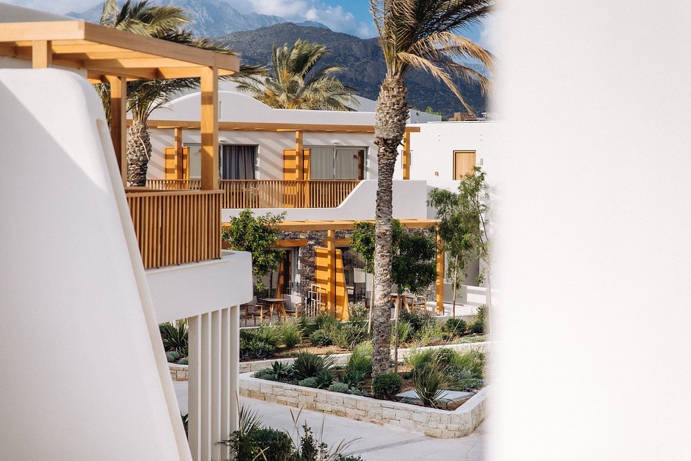 Ostria Beach Resort & Spa 10