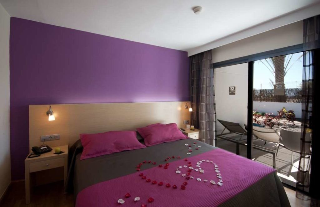 R2 Romantic Fantasia Dreams & Suites Hotel 6