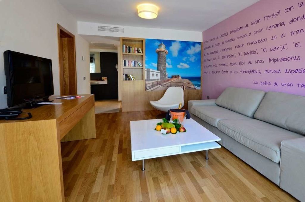 R2 Romantic Fantasia Dreams & Suites Hotel 8