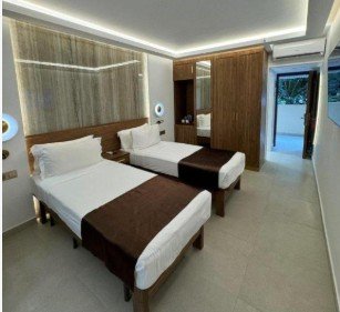 Coral Strand Smart Choice Hotel  11
