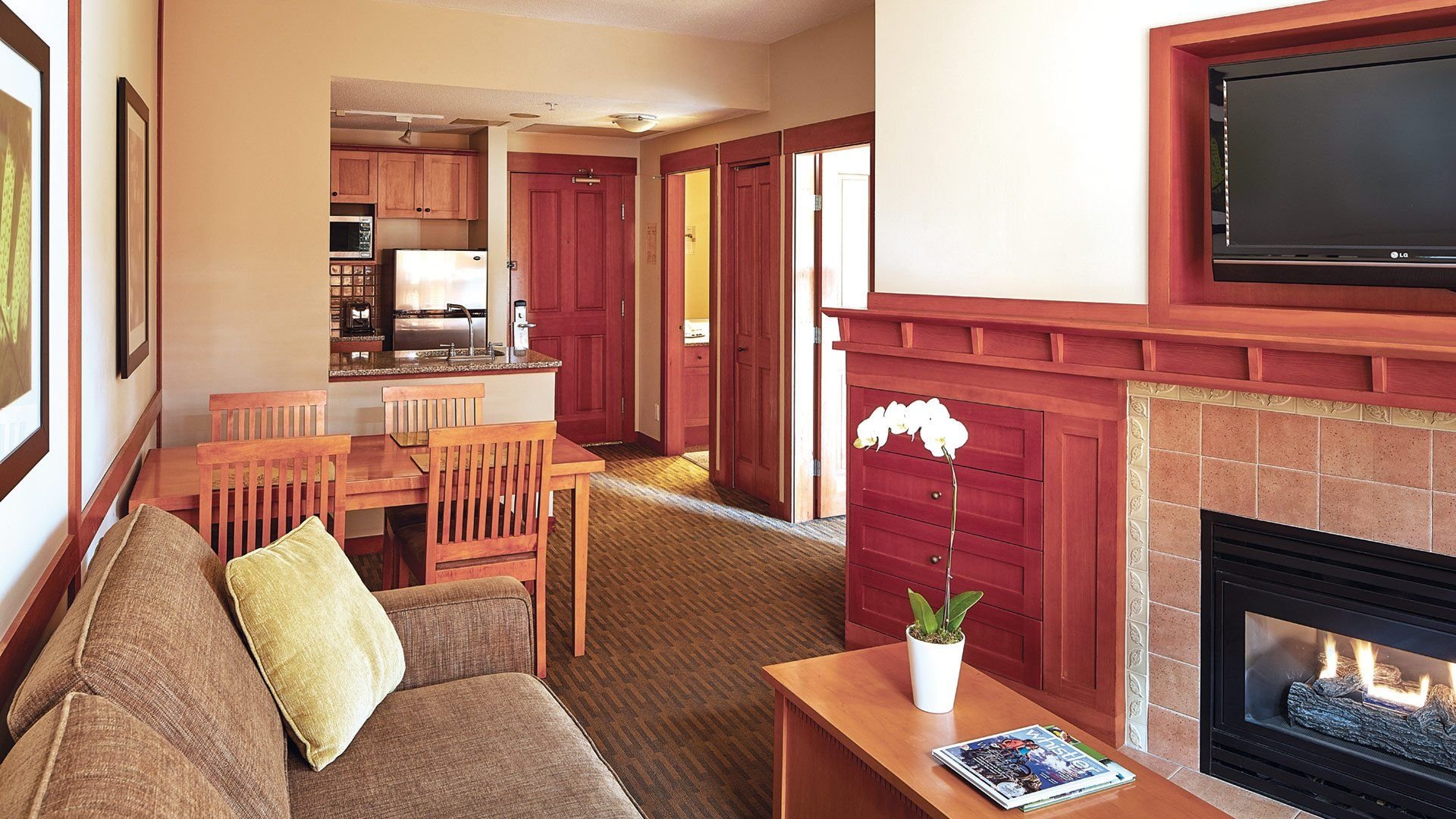 Pan Pacific Whistler Mountainside 9