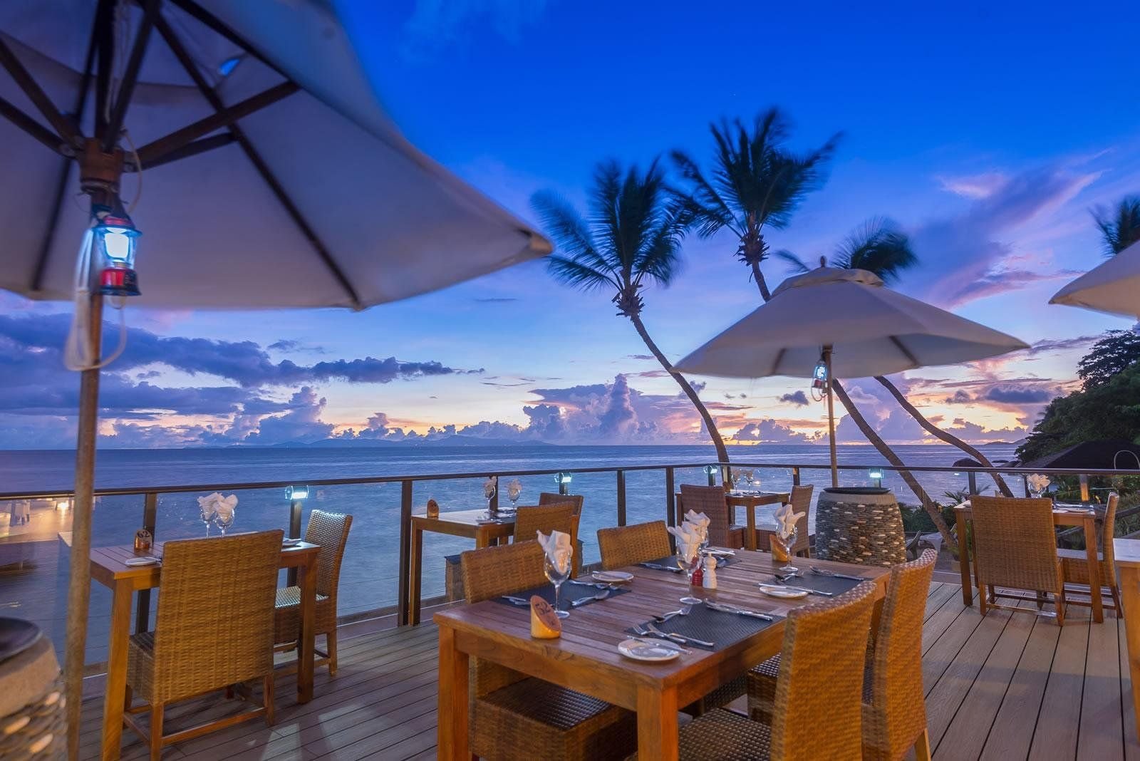 Coco de Mer Hotel & Black Parrot Suites 10