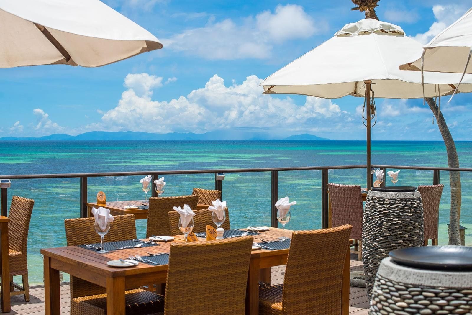 Coco de Mer Hotel & Black Parrot Suites 11