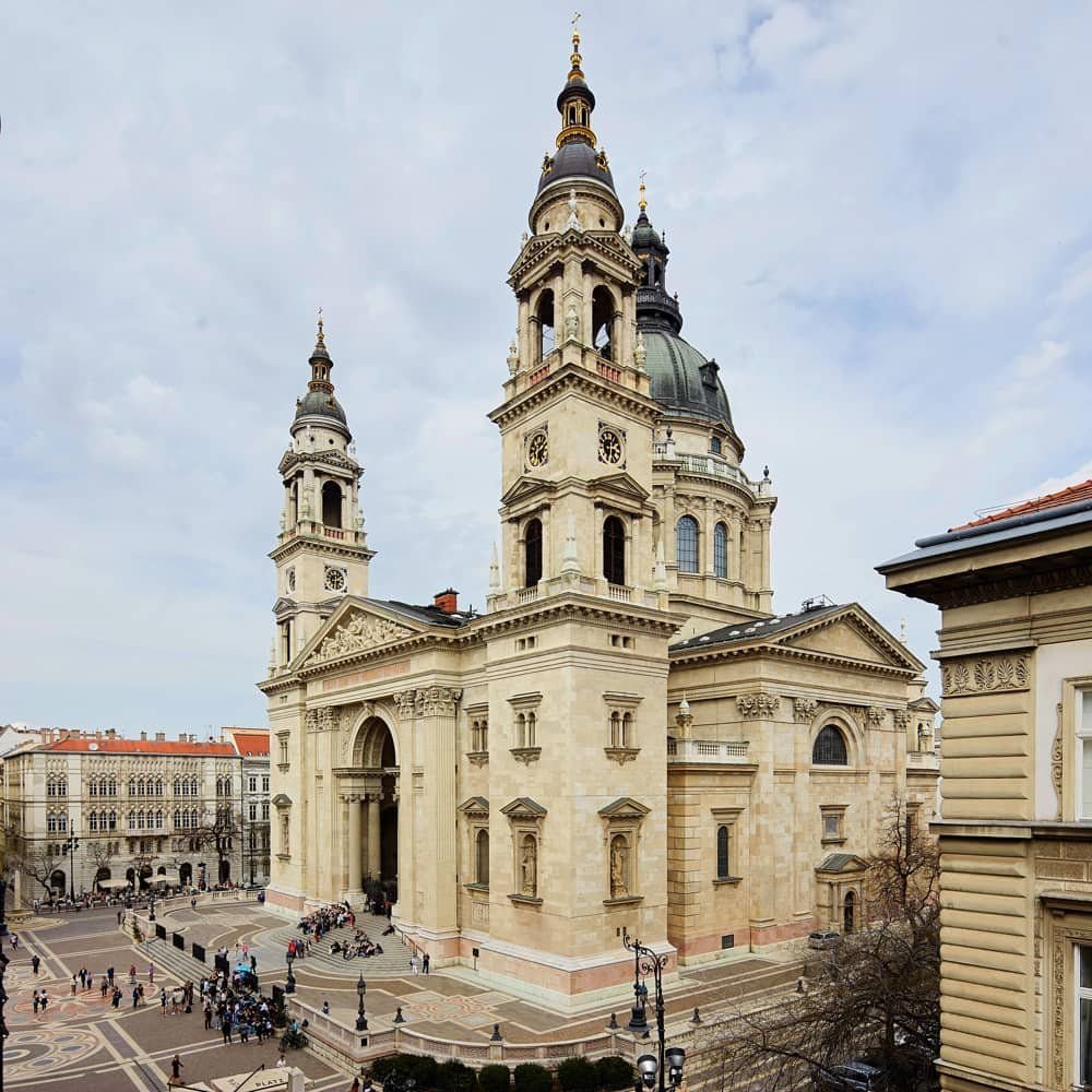 Hotel Central Basilica 4