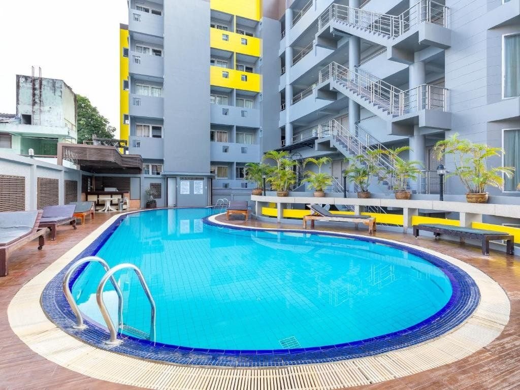 Eastiny Inn Hotel by ZUZU 7