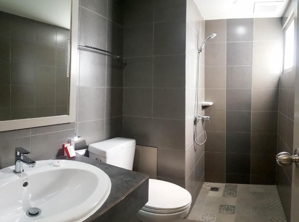 Eastiny Inn Hotel by ZUZU 9