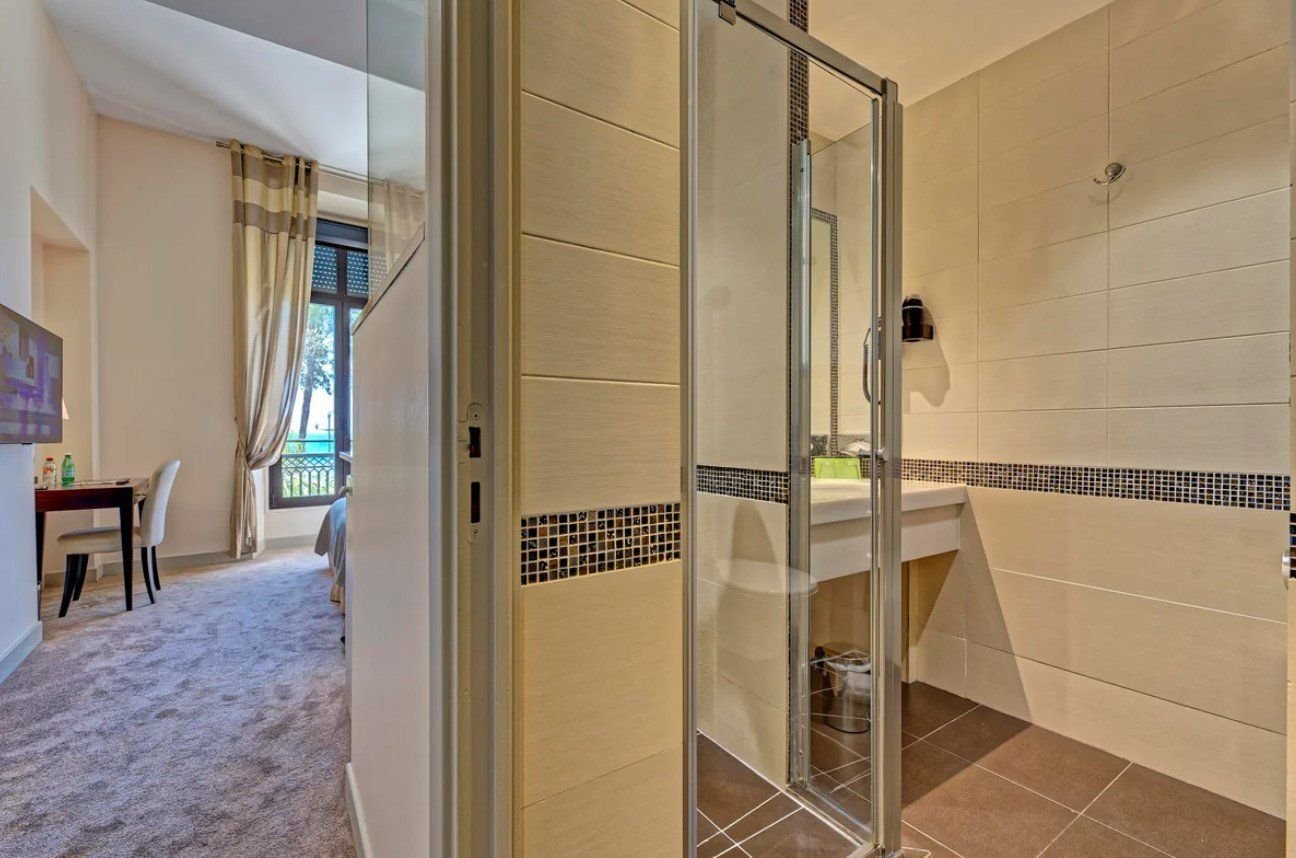 Westminster Hotel & Spa Nice 9