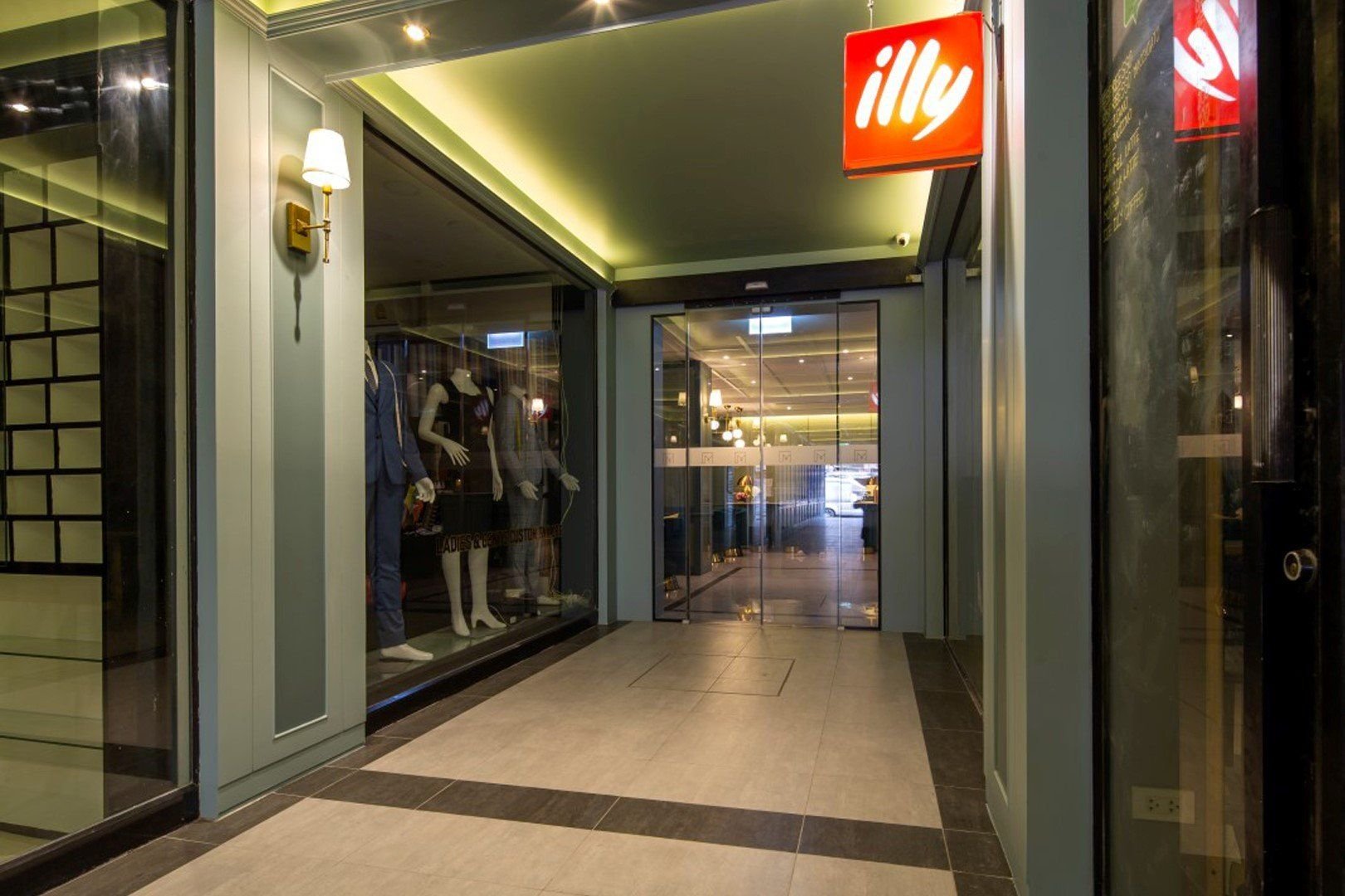 The Mulberry Bangkok Khaosan Road 13