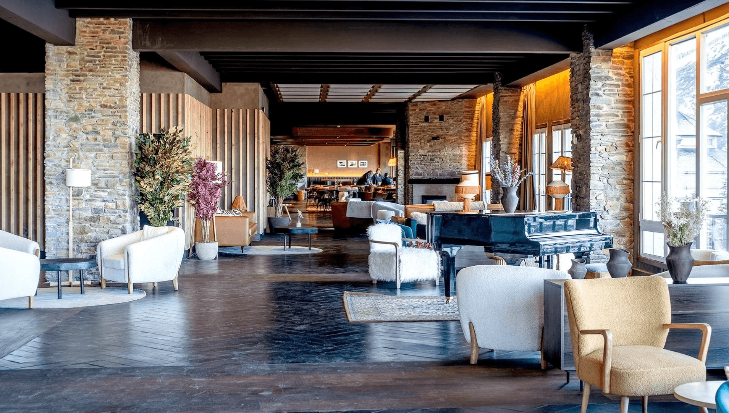 The Mountains Hotel 15