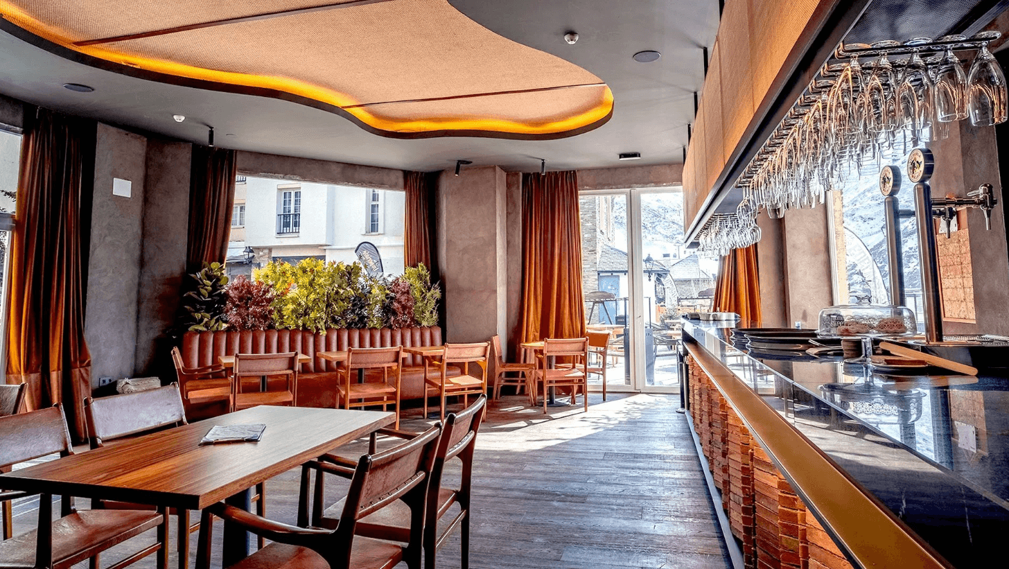 The Mountains Hotel 16