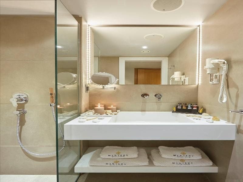 Mystery Skiathos Luxury Residence 12